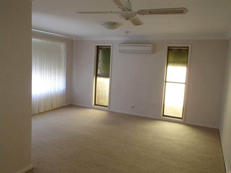 8 Lloyd George, Tanilba Bay NSW 2319