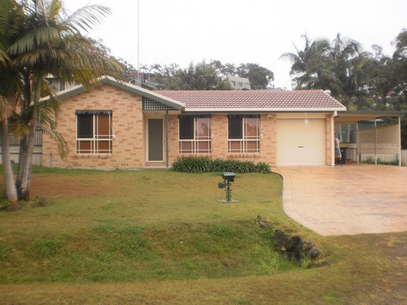 11 Morton Avenue, Lemon Tree Passage NSW 2319