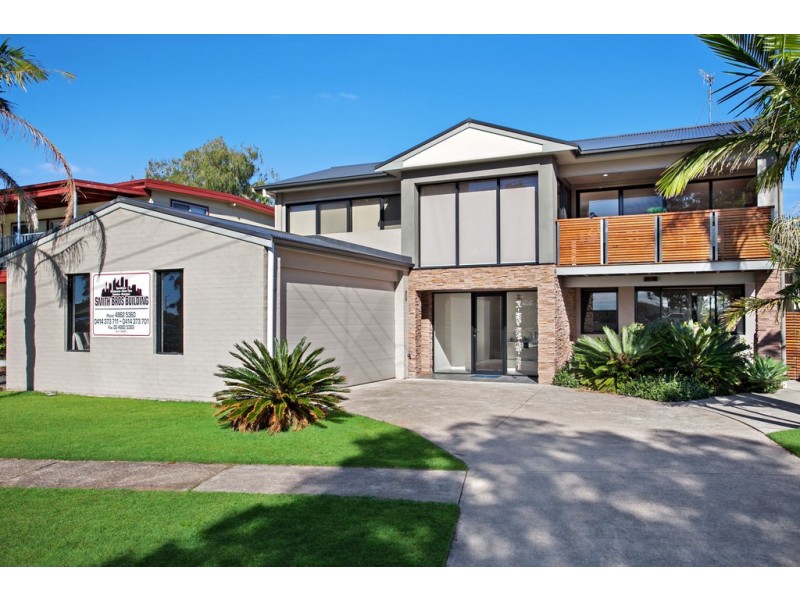 35 Cook Parade, Lemon Tree Passage NSW 2319