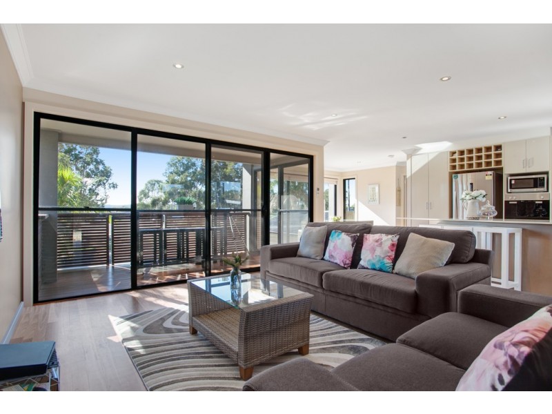 35 Cook Parade, Lemon Tree Passage NSW 2319