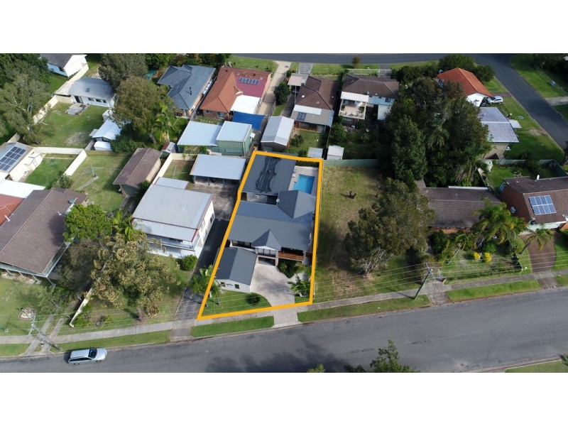 35 Cook Parade, Lemon Tree Passage NSW 2319