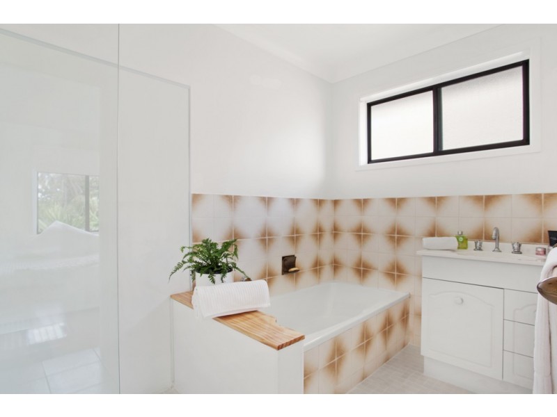 52 Meredith Avenue, Lemon Tree Passage NSW 2319