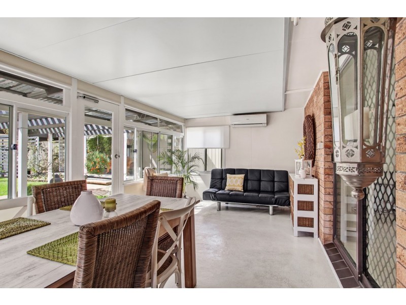52 Meredith Avenue, Lemon Tree Passage NSW 2319