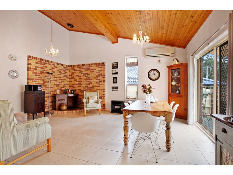 1 The Parkway, Mallabula NSW 2319