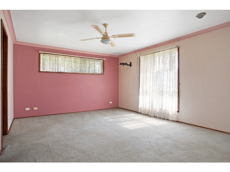 17 Clemenceau Crescent, Tanilba Bay NSW 2319