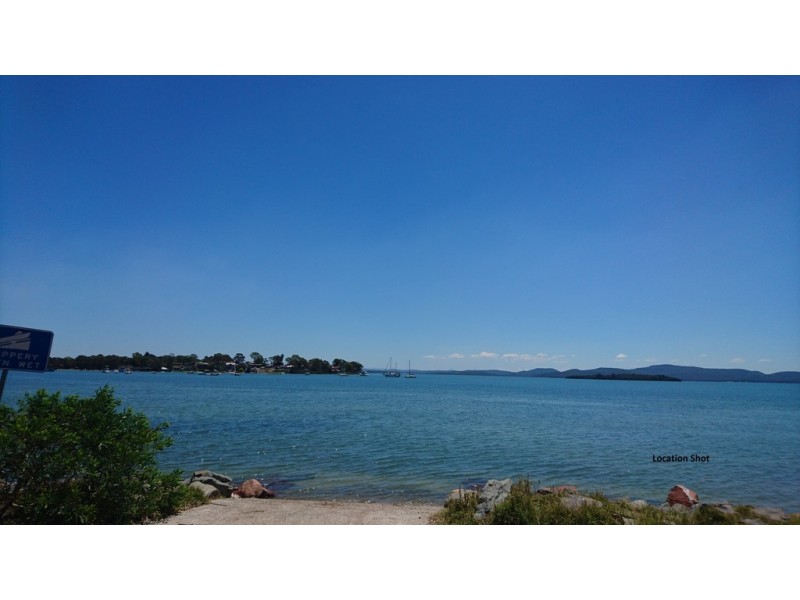 24 Diggers Drive, Tanilba Bay NSW 2319