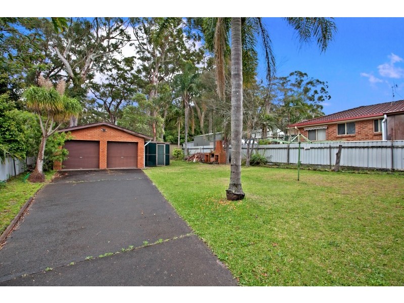 10 Elizabeth Avenue, Lemon Tree Passage NSW 2319