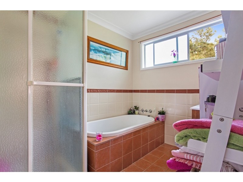 12 President Poincare Parade, Tanilba Bay NSW 2319