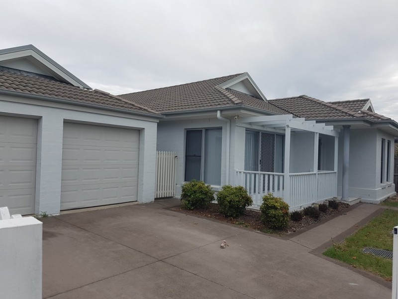 72 Pershing Place, Tanilba Bay NSW 2319