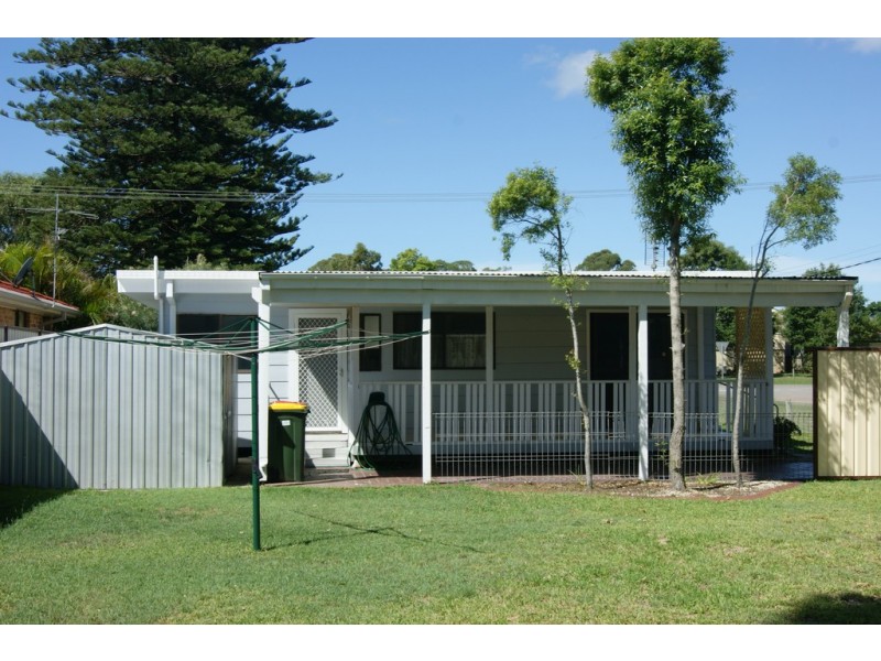 24 Avenue of the Allies, Tanilba Bay NSW 2319