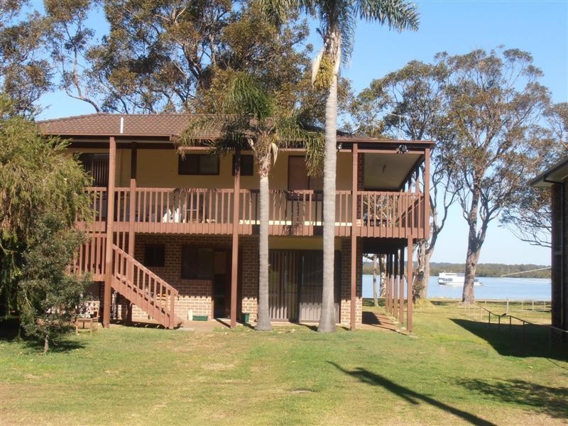 14 Rose Street, Lemon Tree Passage NSW 2319