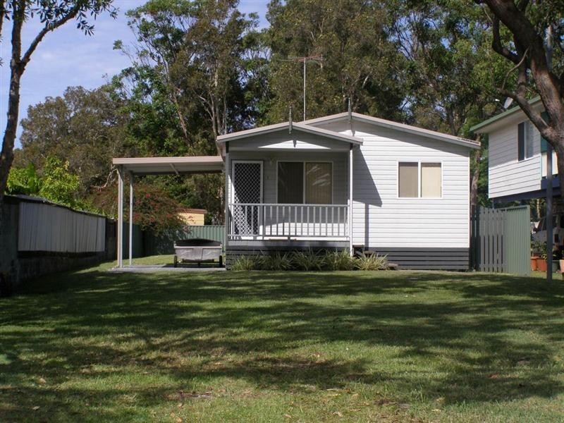 1 Avenue of the Allies, Tanilba Bay NSW 2319