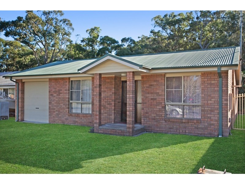8 Torpey Avenue, Lemon Tree Passage NSW 2319