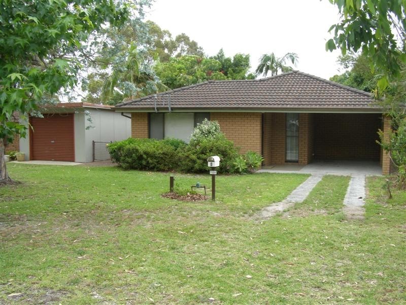 8 Lloyd George Grove, Tanilba Bay NSW 2319