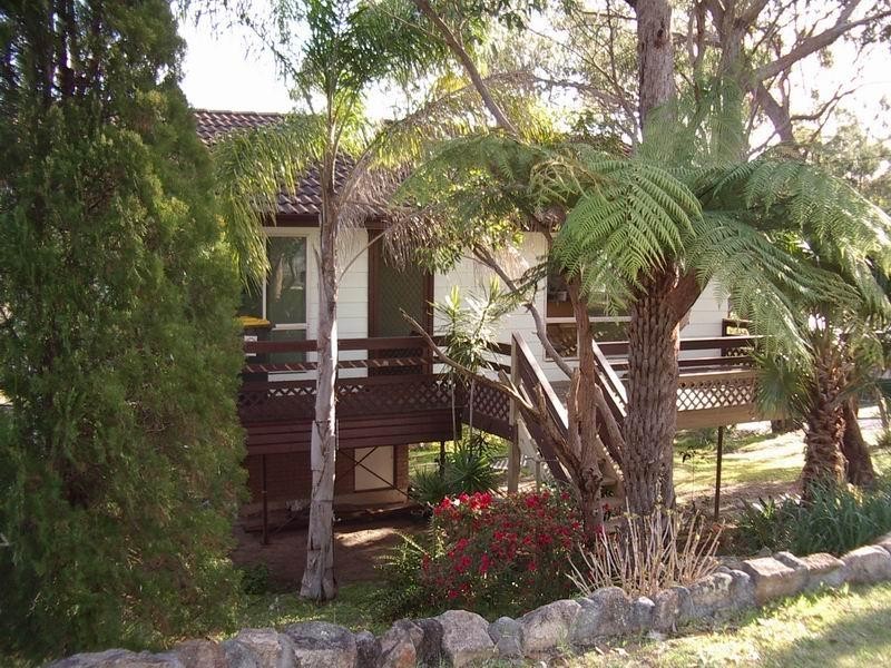 27 Raiss Close, Lemon Tree Passage NSW 2319