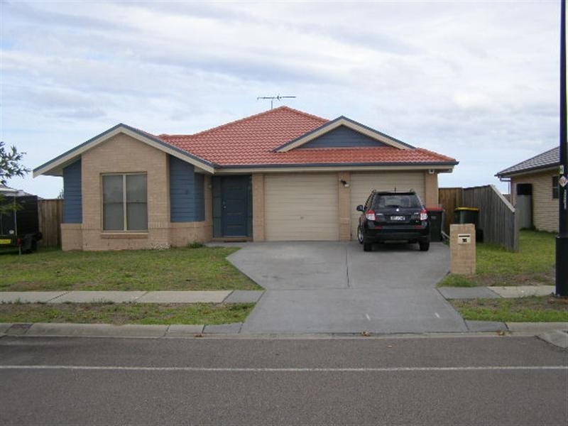 82 Pershing Place, Tanilba Bay NSW 2319