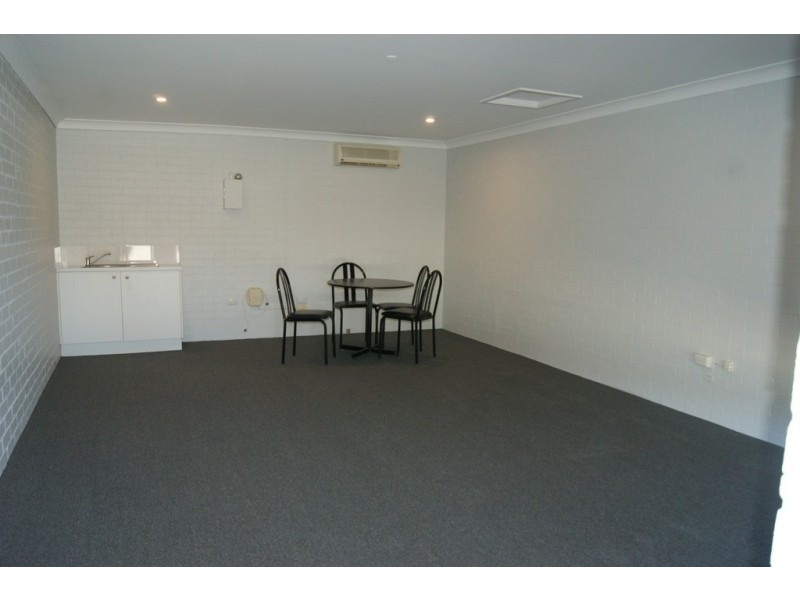 4 / 77 President Wilson Walk, Tanilba Bay NSW 2319