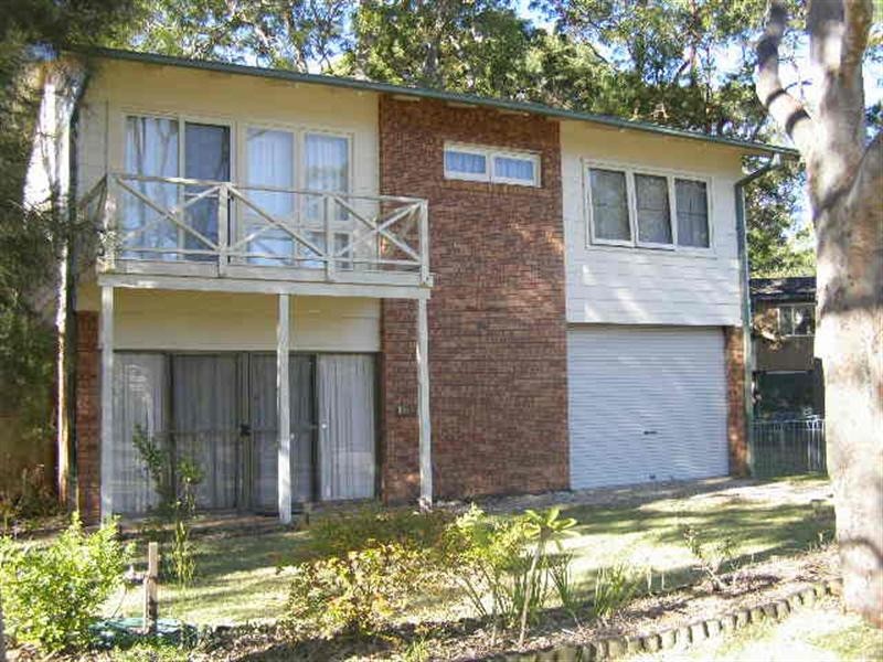 30 Boyd Avenue, Lemon Tree Passage NSW 2319