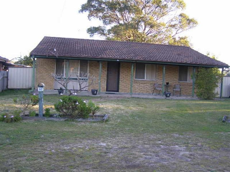 32 Poilus Parade, Tanilba Bay NSW 2319