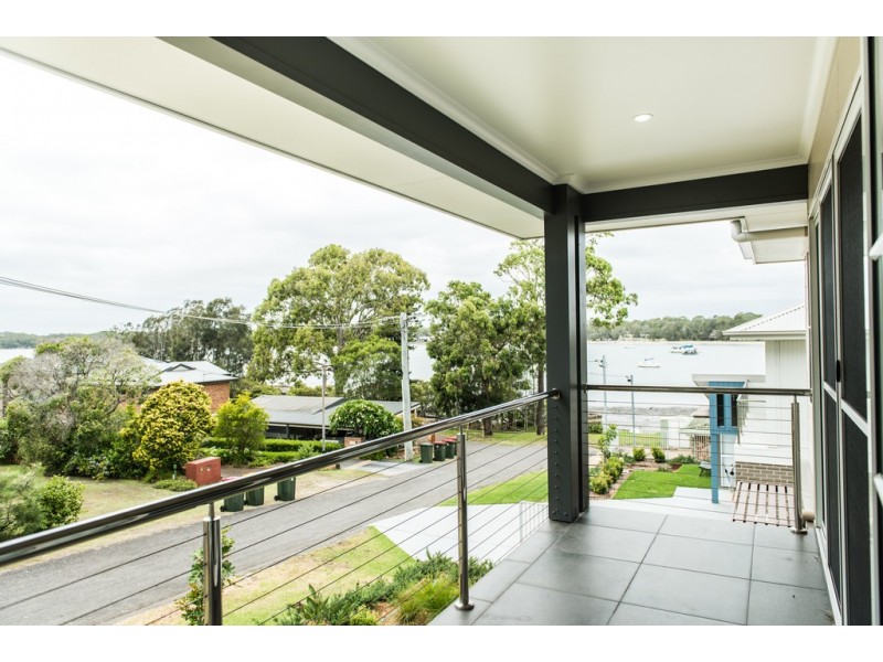 48 Caswell Crescent, Tanilba Bay NSW 2319