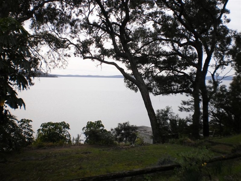 55 Caswell Crescent, Tanilba Bay NSW 2319