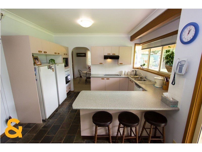 10 Brownes Road, Salt Ash NSW 2318