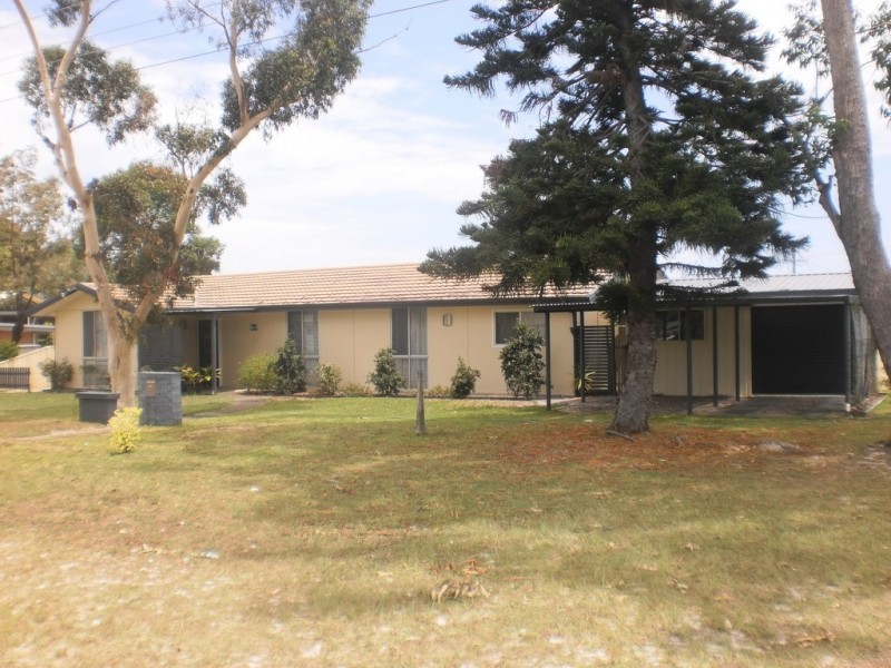 22 Lloyd George Grove, Tanilba Bay NSW 2319