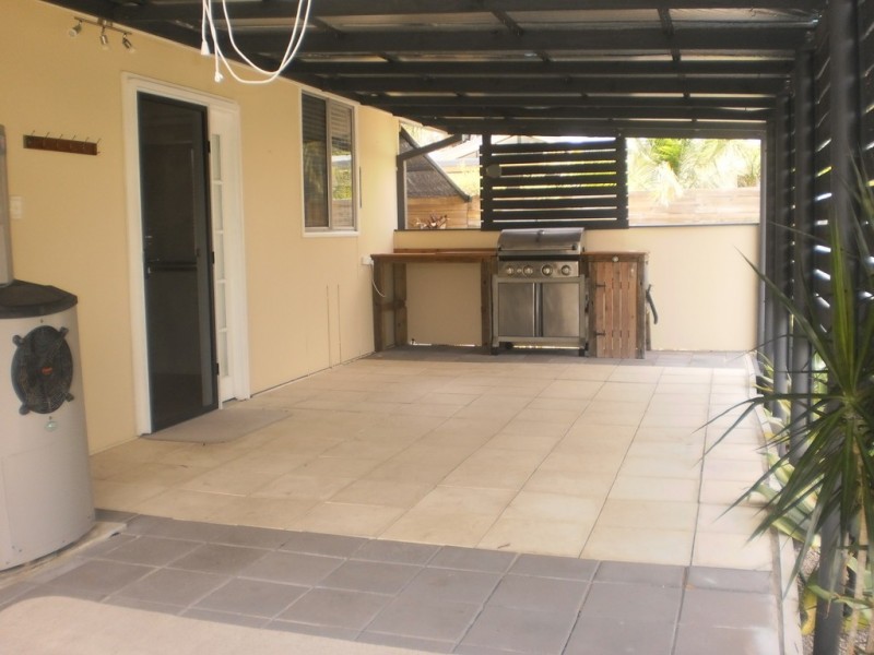 22 Lloyd George Grove, Tanilba Bay NSW 2319
