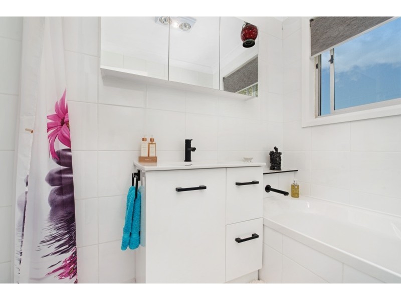 11 Watersleigh Avenue, Mallabula NSW 2319