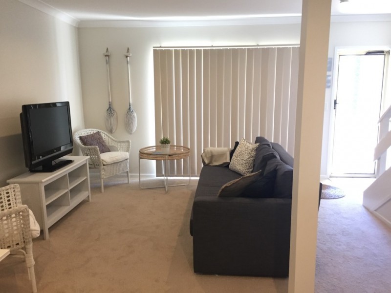 3/1 Meredith Ave, Lemon Tree Passage NSW 2319