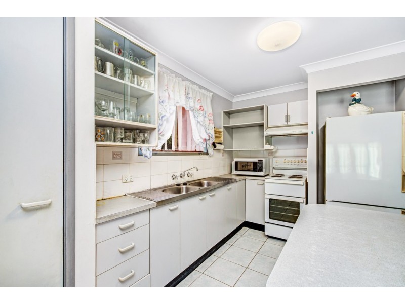 8 Monash Close, Tanilba Bay NSW 2319