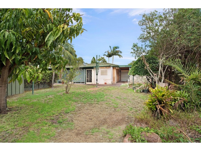 8 Monash Close, Tanilba Bay NSW 2319