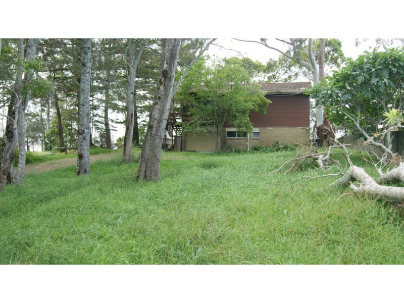 1 Caswell Crescent, Tanilba Bay NSW 2319