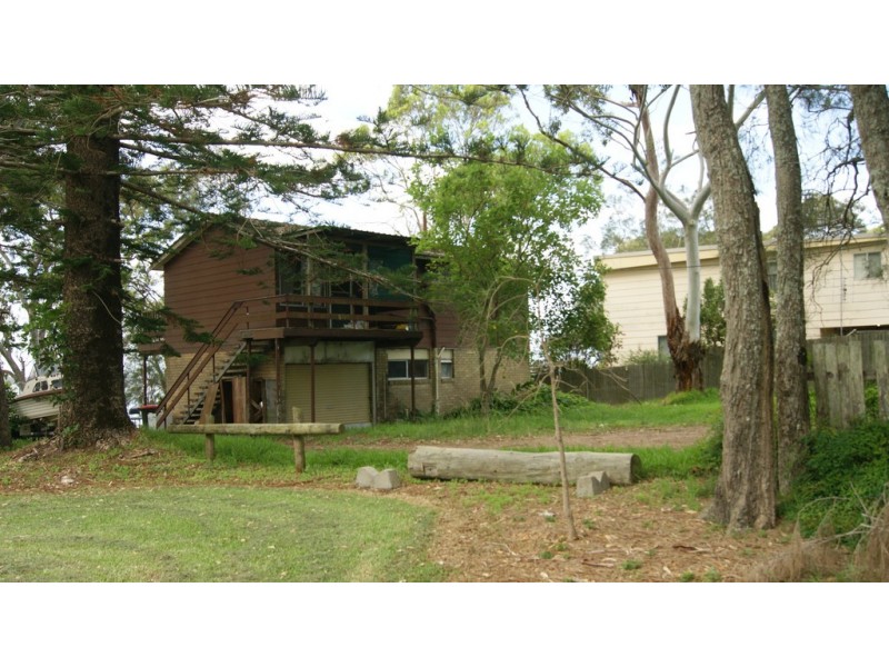 1 Caswell Crescent, Tanilba Bay NSW 2319