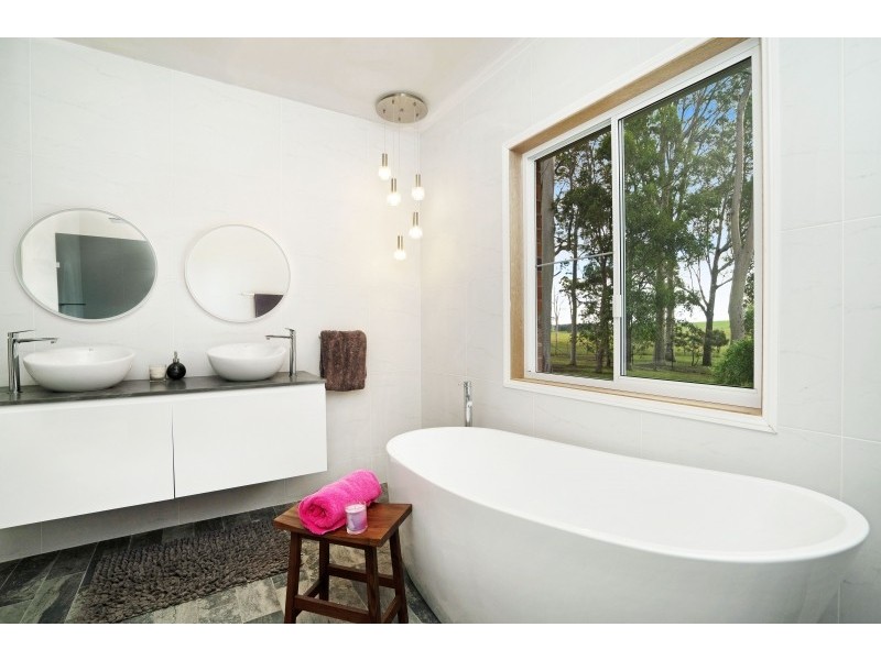 18 Carramar Close, Brandy Hill NSW 2324