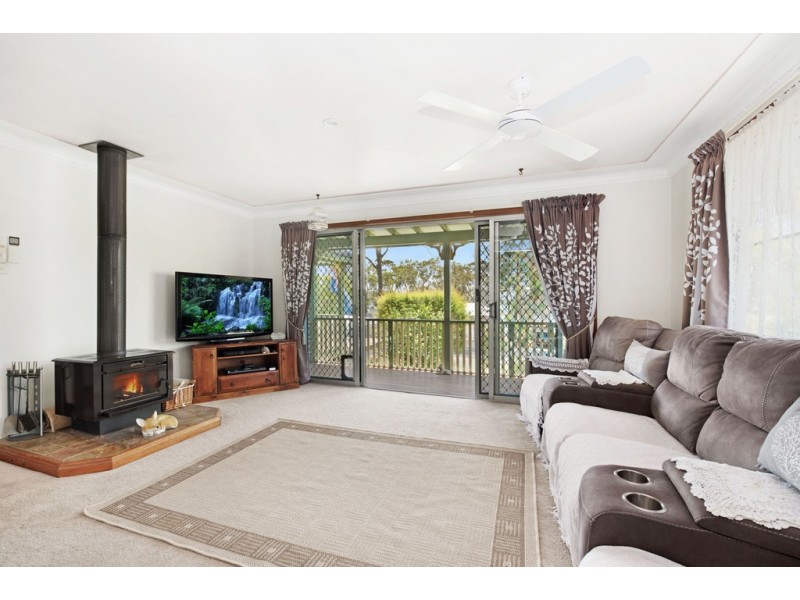 11 Watersleigh Ave, Mallabula NSW 2319