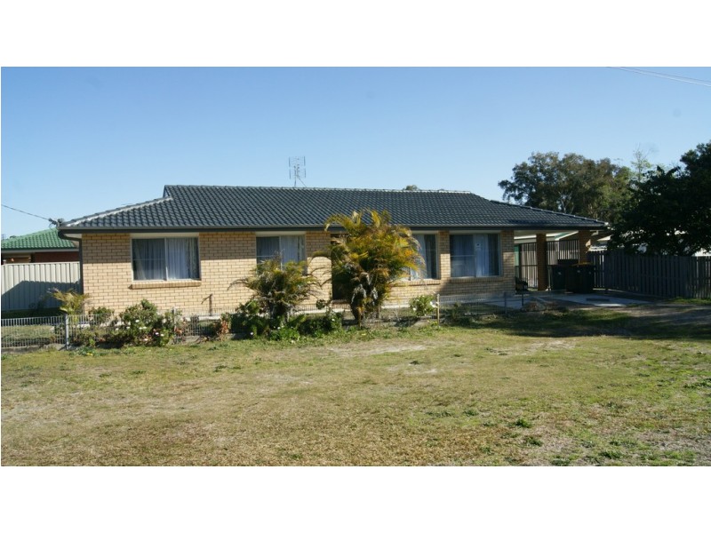 32 Lloyd George Grove, Tanilba Bay NSW 2319