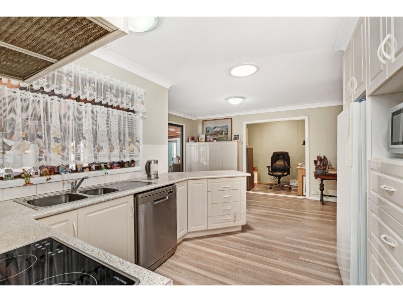 43 President Poincare Pde, Tanilba Bay NSW 2319