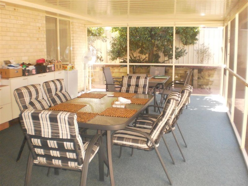8 Warabi Close, Medowie NSW 2318