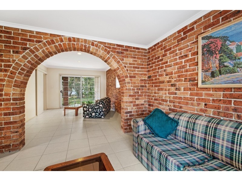 74 Peace Parade, Tanilba Bay NSW 2319