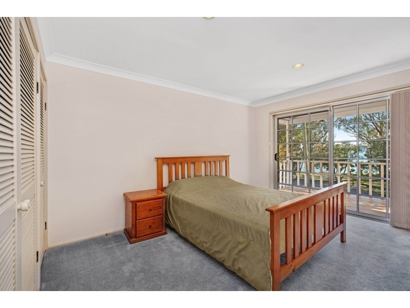 74 Peace Parade, Tanilba Bay NSW 2319