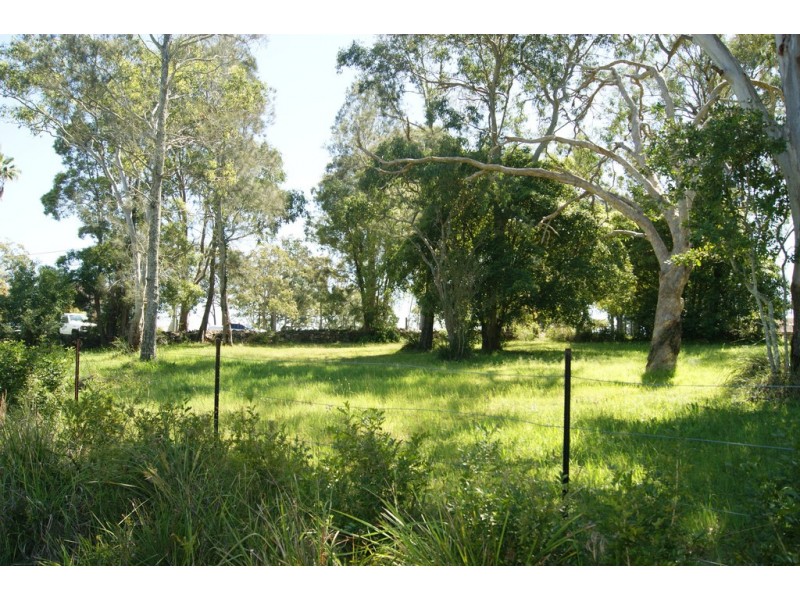 28 Caswell Crescent, Tanilba Bay NSW 2319