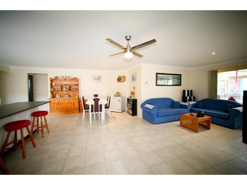 35 Boyd Avenue, Lemon Tree Passage NSW 2319