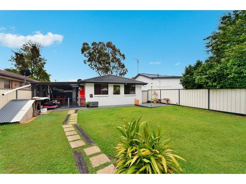 11 Tilligerry Track, Tanilba Bay NSW 2319