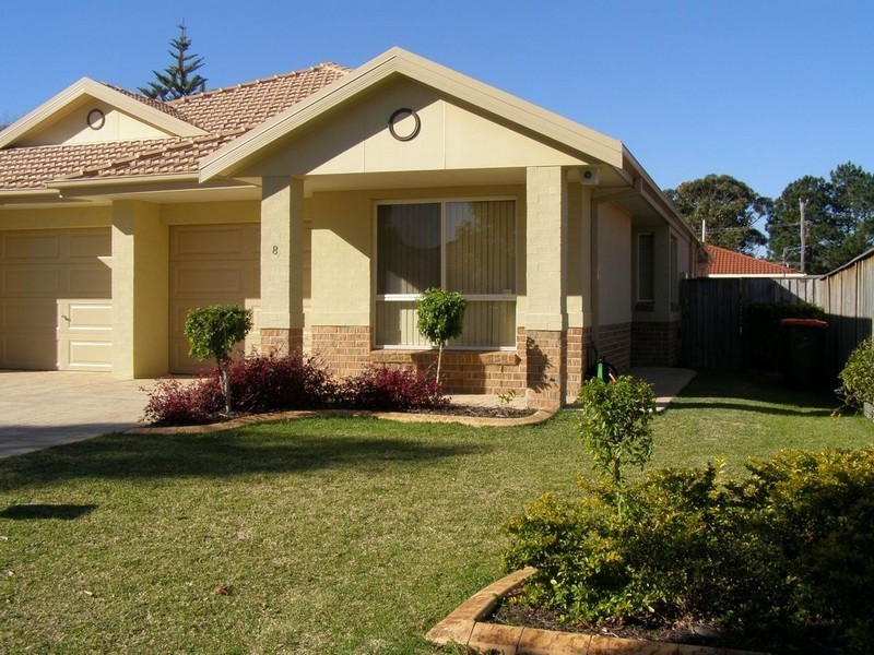 8 Brittania Drive, Tanilba Bay NSW 2319