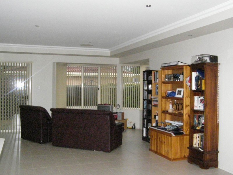 8 Brittania Drive, Tanilba Bay NSW 2319