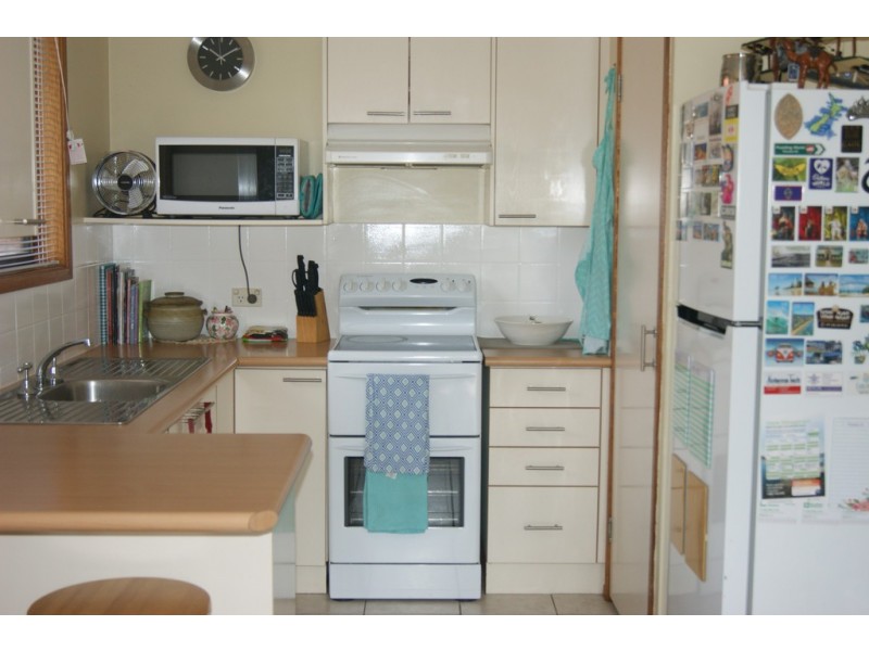 20 Avenue of The Allies, Tanilba Bay NSW 2319