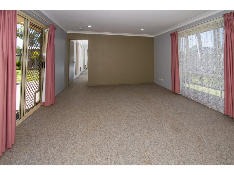 42 Poilus Parade, Tanilba Bay NSW 2319