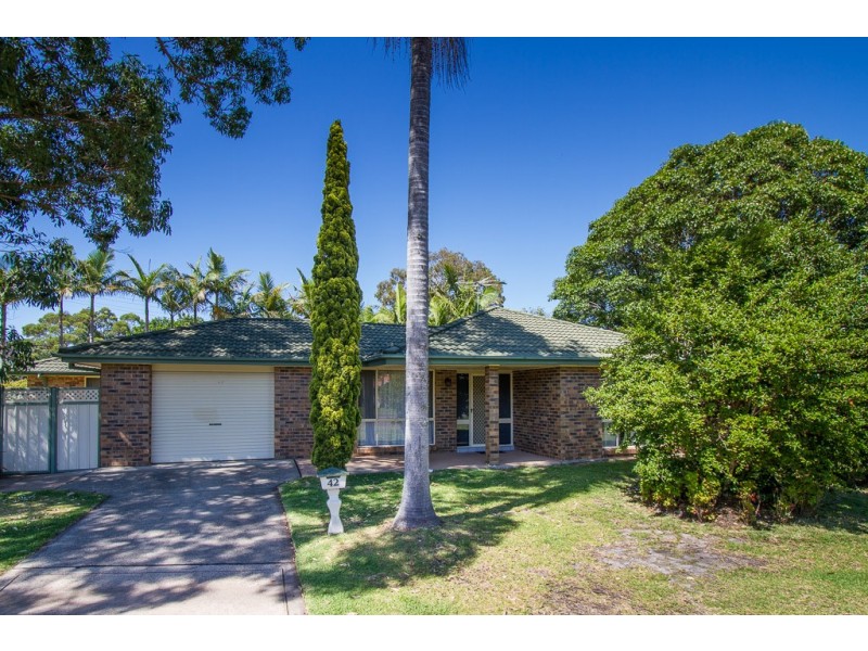 42 Poilus Parade, Tanilba Bay NSW 2319