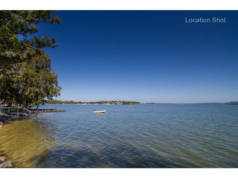 42 Poilus Parade, Tanilba Bay NSW 2319